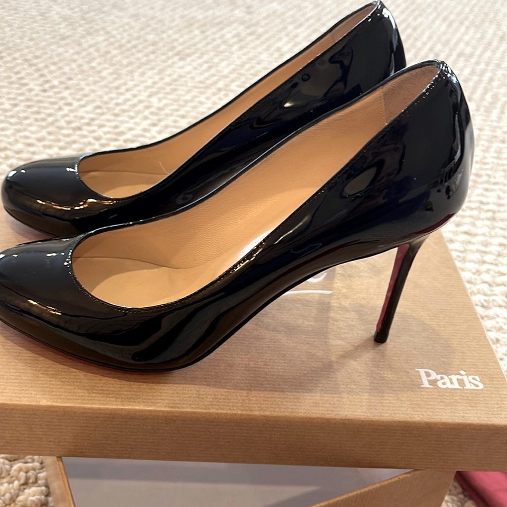 COPY - Christian Louboutin high heel